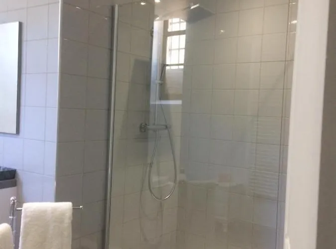 Chateau De La Cazette Bed & Breakfast 3*