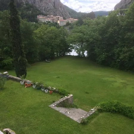 Chateau De La Cazette *